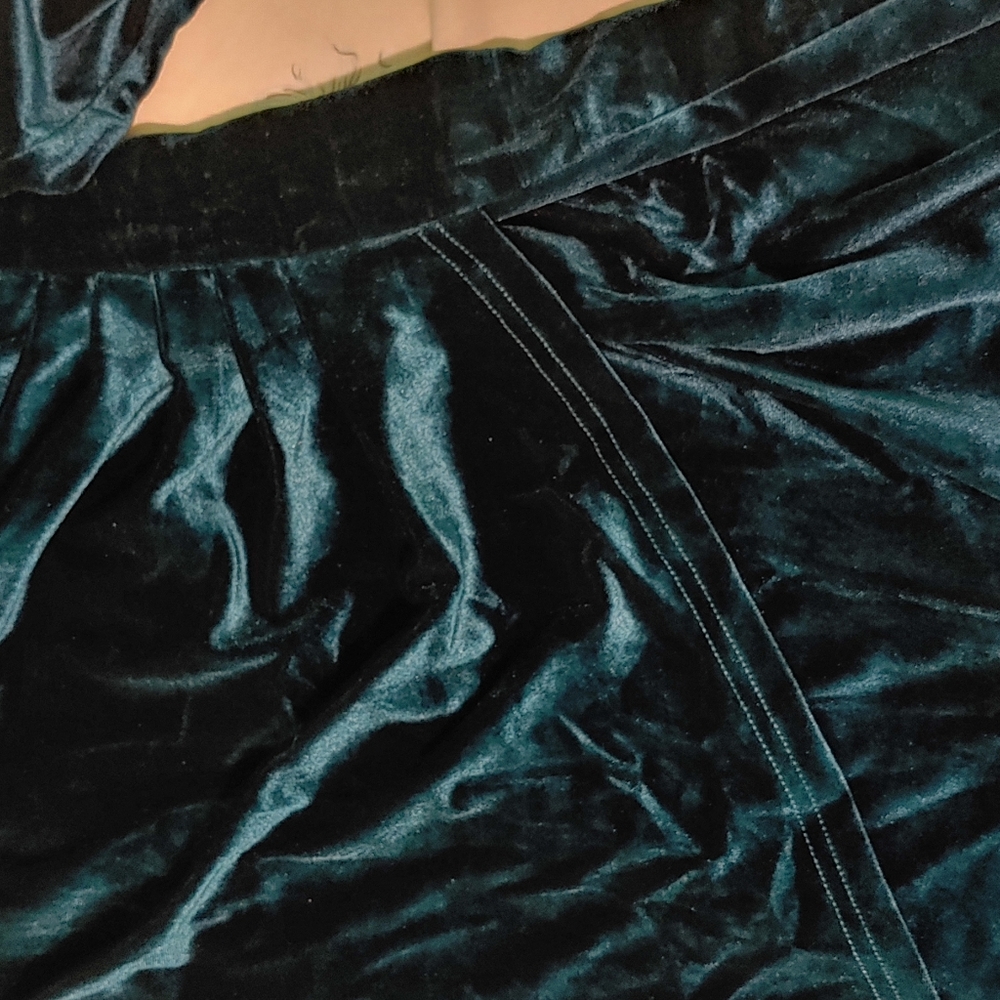 Blue Velvet Dress - Picture 6 of 8